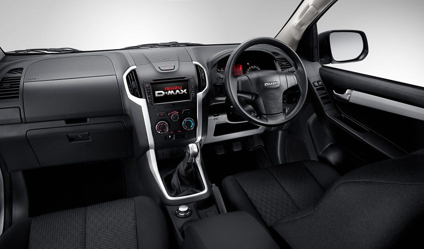 Isuzu D-MAX 小改款上市，八个等级，价格从RM83k起。 11031