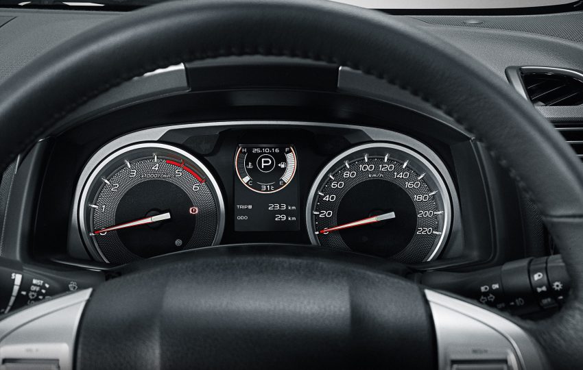 Isuzu MU-X Type S 特仕版闪亮上市，价格RM176.6k。 11072