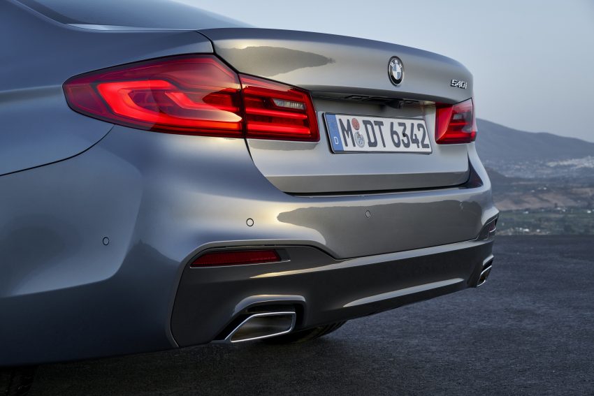全新 G30 BMW 5 系列面世，明年二月四等级率先上市！ 9912