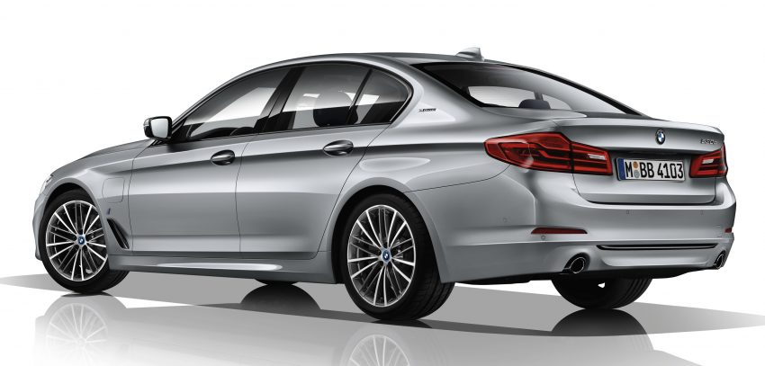 全新 G30 BMW 5 系列面世，明年二月四等级率先上市！ 9925