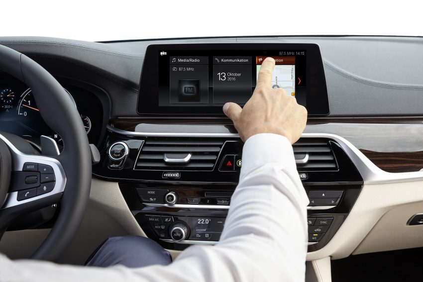 全新 G30 BMW 5 系列面世，明年二月四等级率先上市！ 9828
