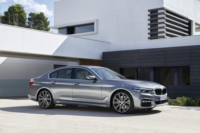 全新 G30 BMW 5 系列面世，明年二月四等级率先上市！ 9793
