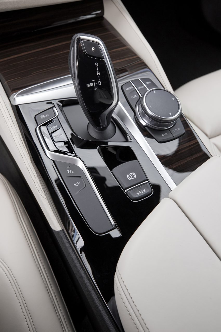 全新 G30 BMW 5 系列面世，明年二月四等级率先上市！ 9854