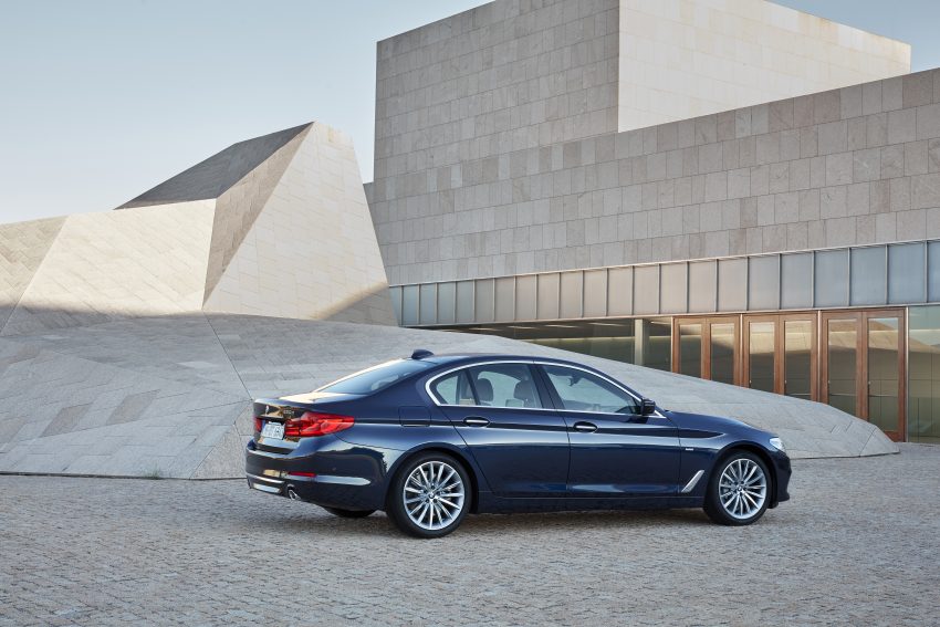 全新 G30 BMW 5 系列面世，明年二月四等级率先上市！ 9877