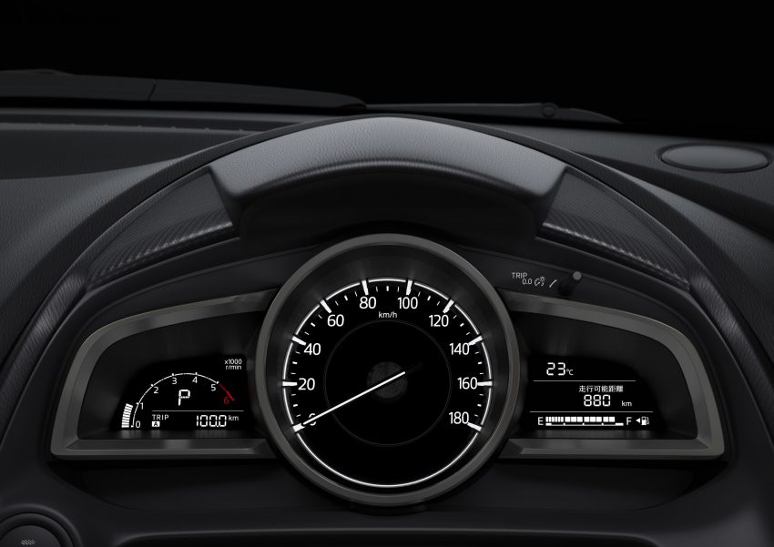 日本推出Mazda 2和Mazda CX-3小改款，改良悬吊系统、增加操控与稳定性，新增G-Vectoring Control重力辅助。 10239