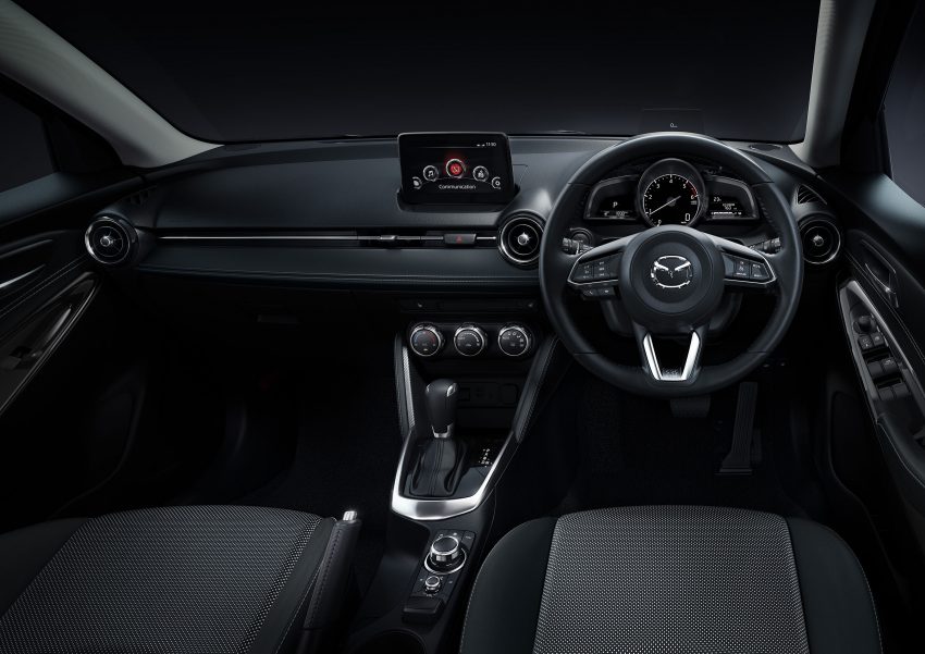 日本推出Mazda 2和Mazda CX-3小改款，改良悬吊系统、增加操控与稳定性，新增G-Vectoring Control重力辅助。 10196