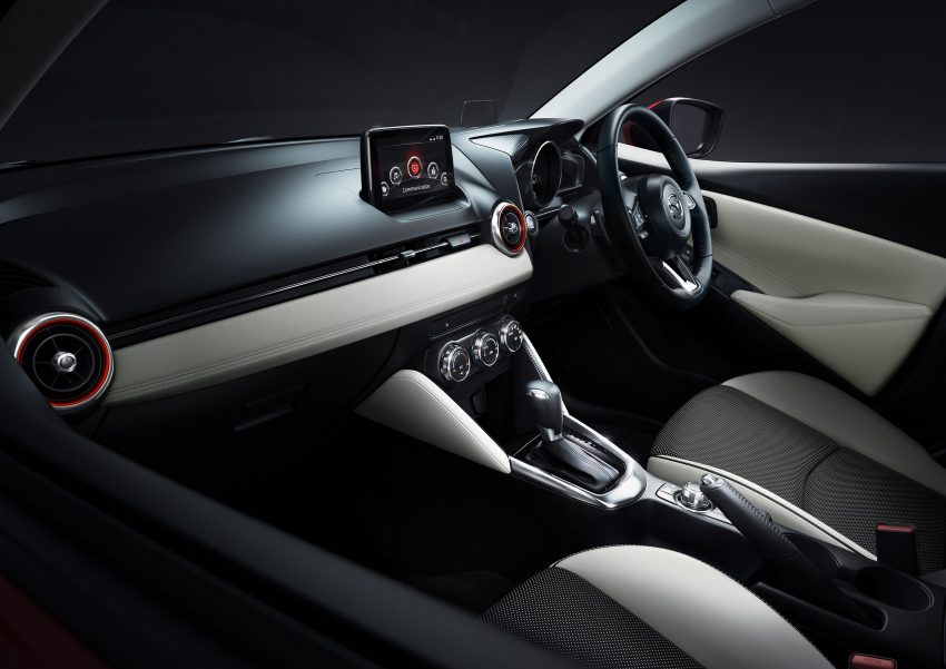 日本推出Mazda 2和Mazda CX-3小改款，改良悬吊系统、增加操控与稳定性，新增G-Vectoring Control重力辅助。 10199