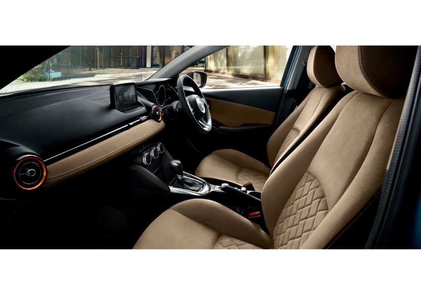 日本推出Mazda 2和Mazda CX-3小改款，改良悬吊系统、增加操控与稳定性，新增G-Vectoring Control重力辅助。 10210