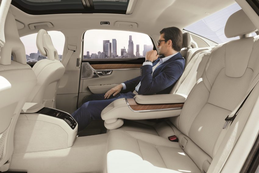 中国发布 Volvo S90 L 与 S90 Excellence 奢华配备视频。 12119