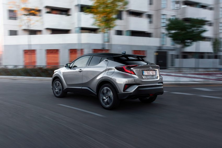 原厂发布更多 Toyota C-HR 实车宣传照，安全配备丰富！ 13114