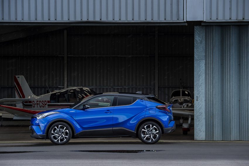 原厂发布更多 Toyota C-HR 实车宣传照，安全配备丰富！ 13174