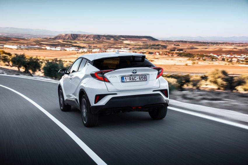 原厂发布更多 Toyota C-HR 实车宣传照，安全配备丰富！ 13166