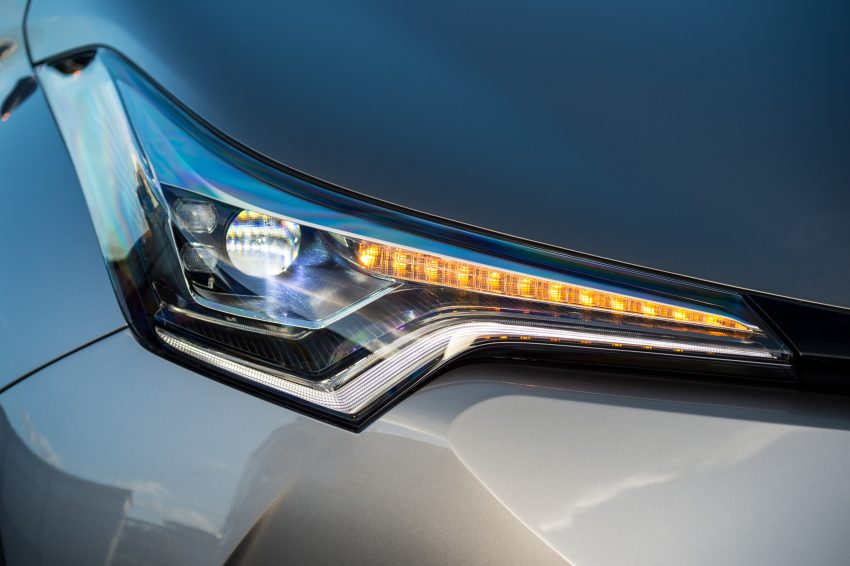 原厂发布更多 Toyota C-HR 实车宣传照，安全配备丰富！ 13119