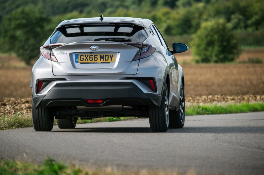 原厂发布更多 Toyota C-HR 实车宣传照，安全配备丰富！ 13143