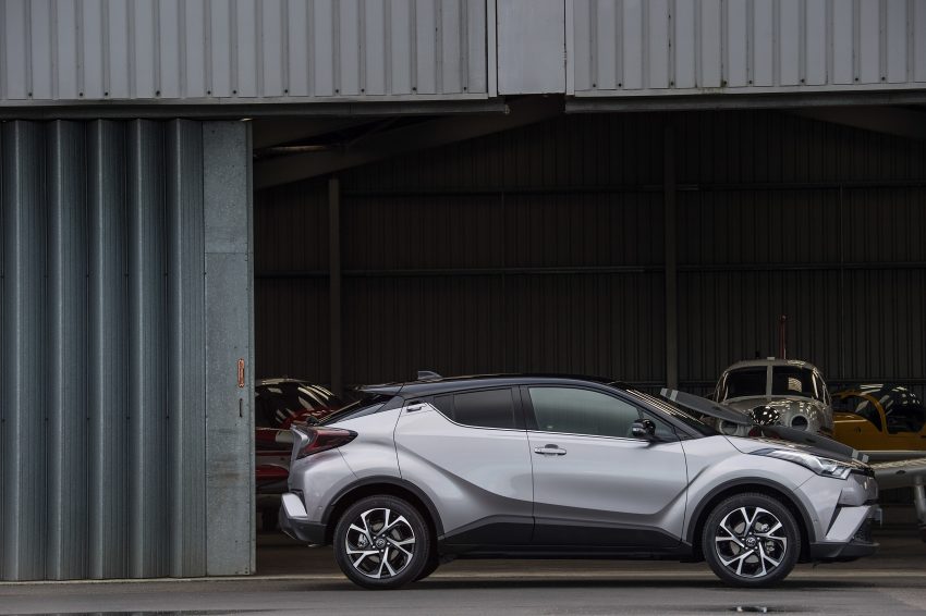 原厂发布更多 Toyota C-HR 实车宣传照，安全配备丰富！ 13147