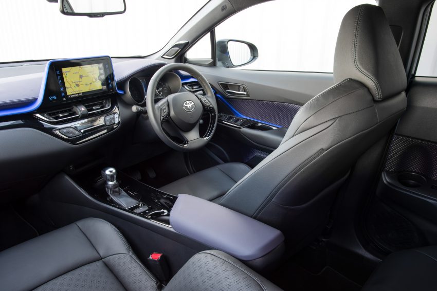 原厂发布更多 Toyota C-HR 实车宣传照，安全配备丰富！ 13189