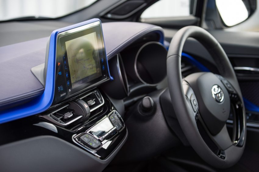 原厂发布更多 Toyota C-HR 实车宣传照，安全配备丰富！ 13190