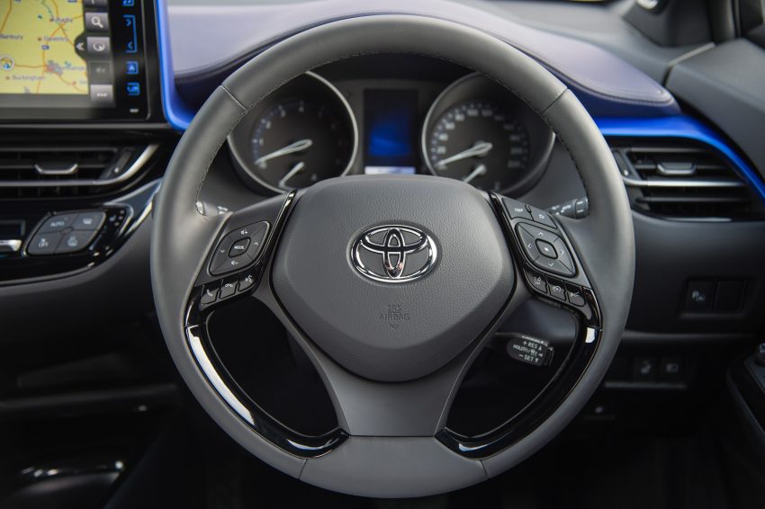 原厂发布更多 Toyota C-HR 实车宣传照，安全配备丰富！ 13191