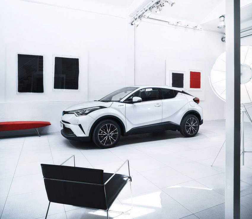 原厂发布更多 Toyota C-HR 实车宣传照，安全配备丰富！ 13224