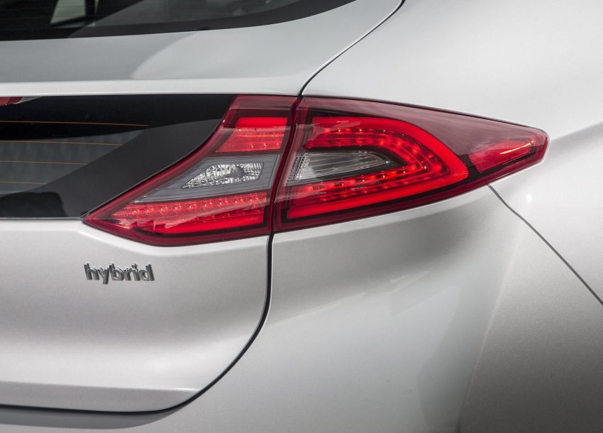 总代理确认，Hyundai Ioniq Hybrid 月尾将在本地发布。 12193