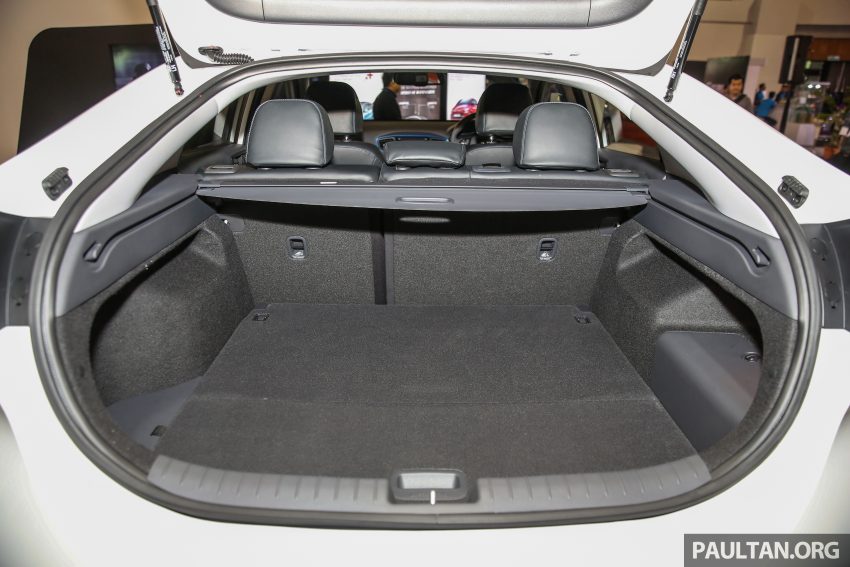 Hyundai Ioniq 月杪上市前先热身，安全配备诚意十足！ 12674