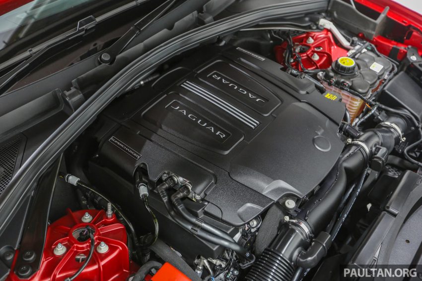 Jaguar F-Pace 本地面市，双等级上路价格从RM600k起。 14700