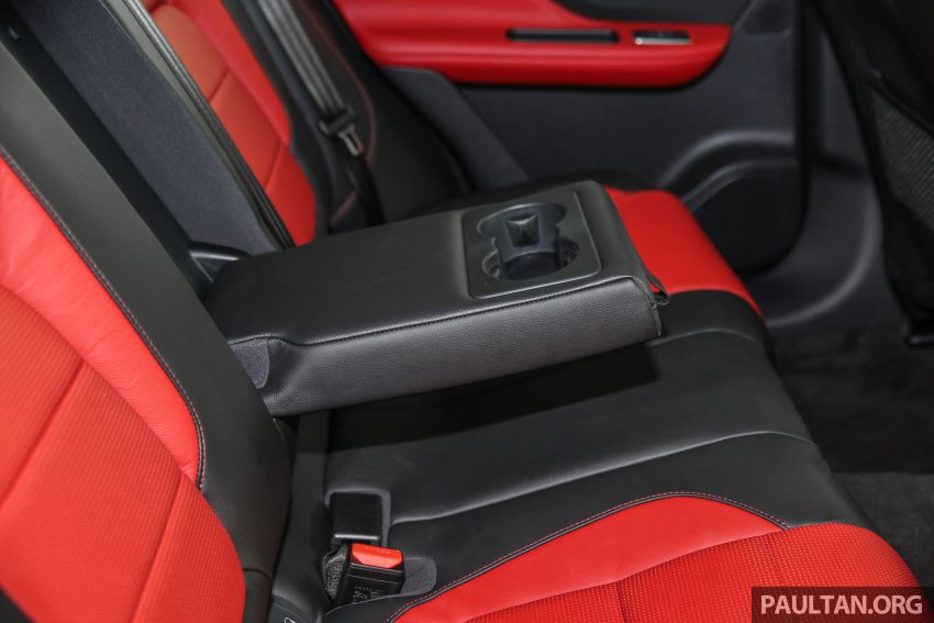 Jaguar F-Pace 本地面市，双等级上路价格从RM600k起。 14748