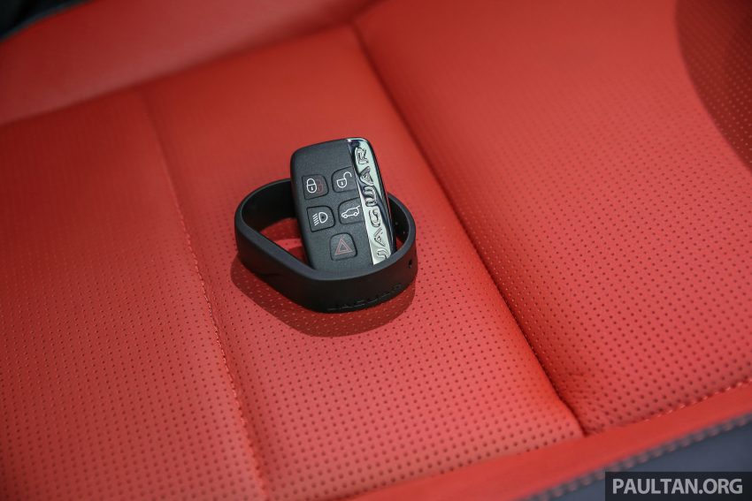 Jaguar F-Pace 本地面市，双等级上路价格从RM600k起。 14757
