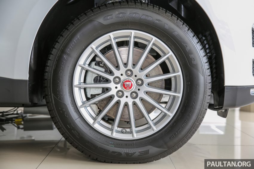 Jaguar F-Pace 本地面市，双等级上路价格从RM600k起。 14951