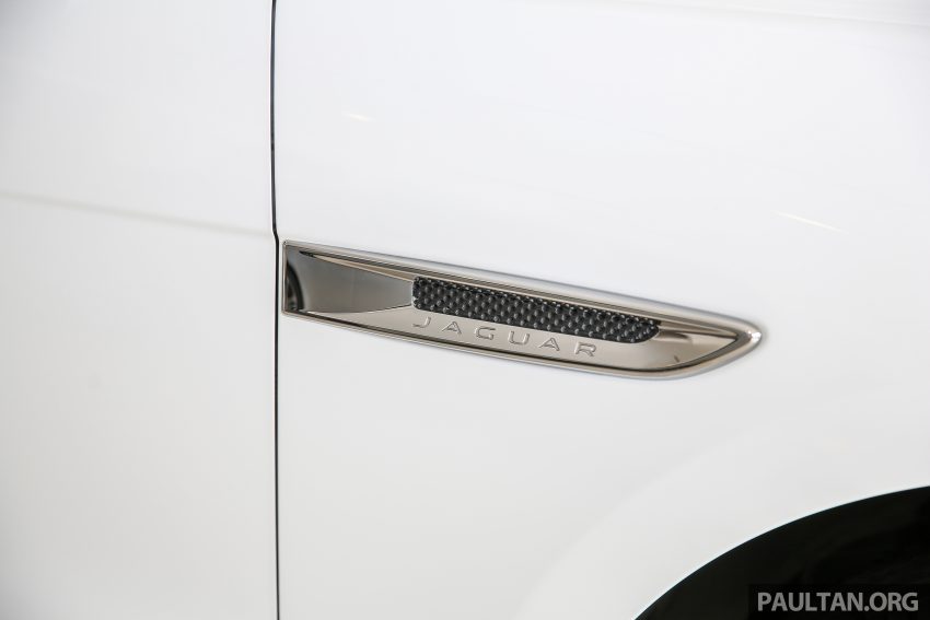 Jaguar F-Pace 本地面市，双等级上路价格从RM600k起。 14952