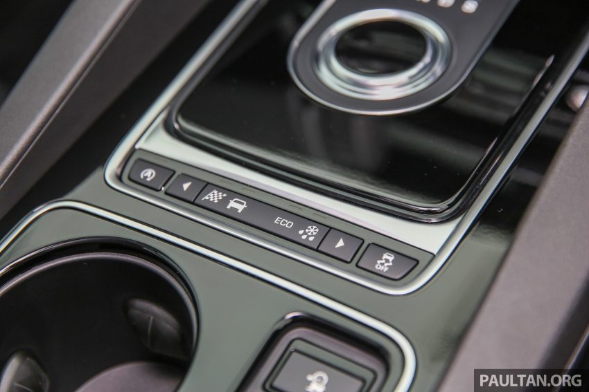 Jaguar F-Pace 本地面市，双等级上路价格从RM600k起。 14974