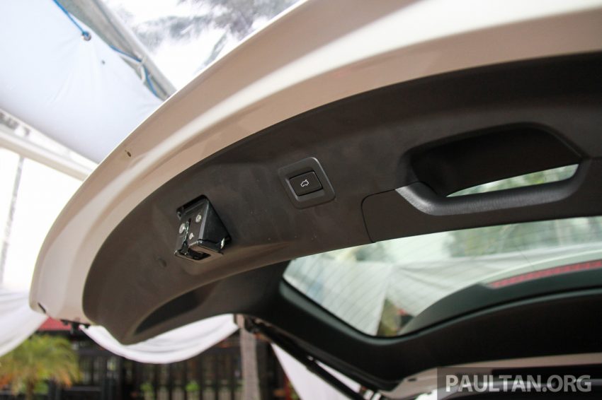 全新 Mazda CX-9 预览，搭载2.5升SkyActiv-G 涡轮引擎。 12258