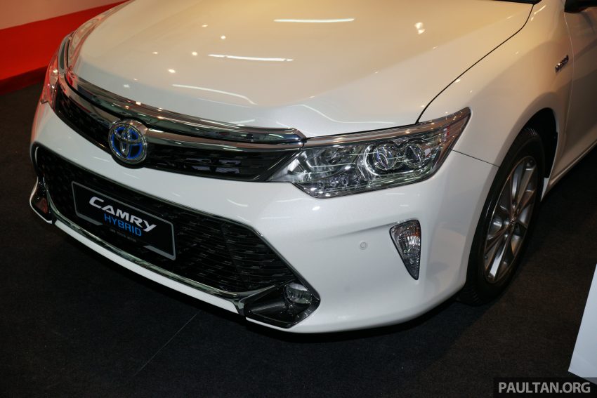 汽车图集：升级版 Toyota Camry 2.5 Hybrid Luxury。 14885