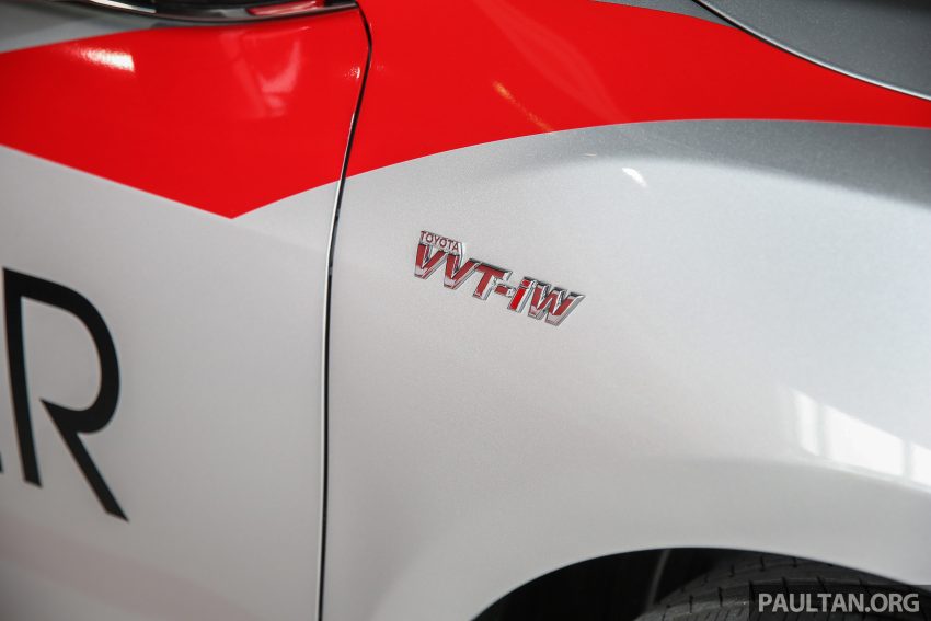 升级版 Toyota Camry 2.0 GX 实车照，开价RM160k。 14530