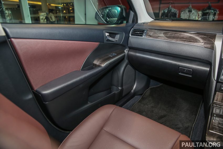 升级版 Toyota Camry 2.0 GX 实车照，开价RM160k。 14563