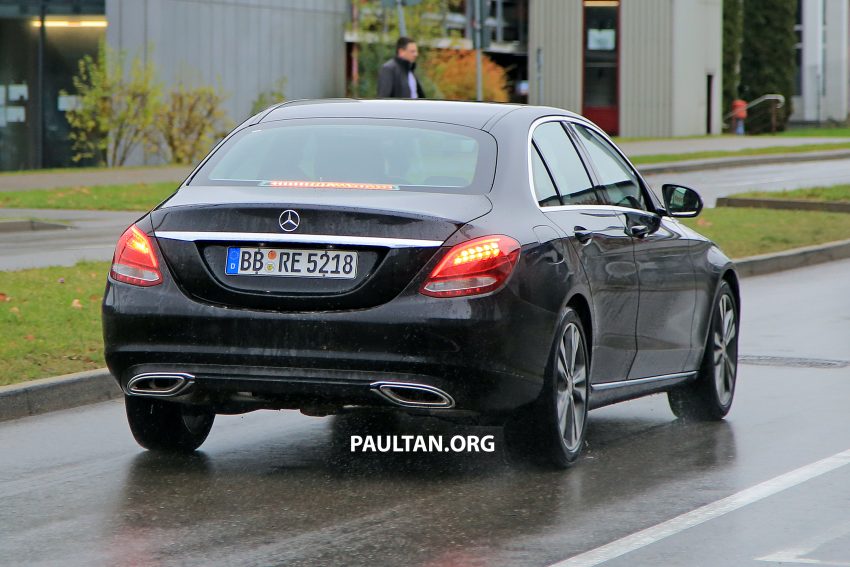 小改款 Mercedes-Benz C-Class ，欧洲捕获公路测试照。 14805