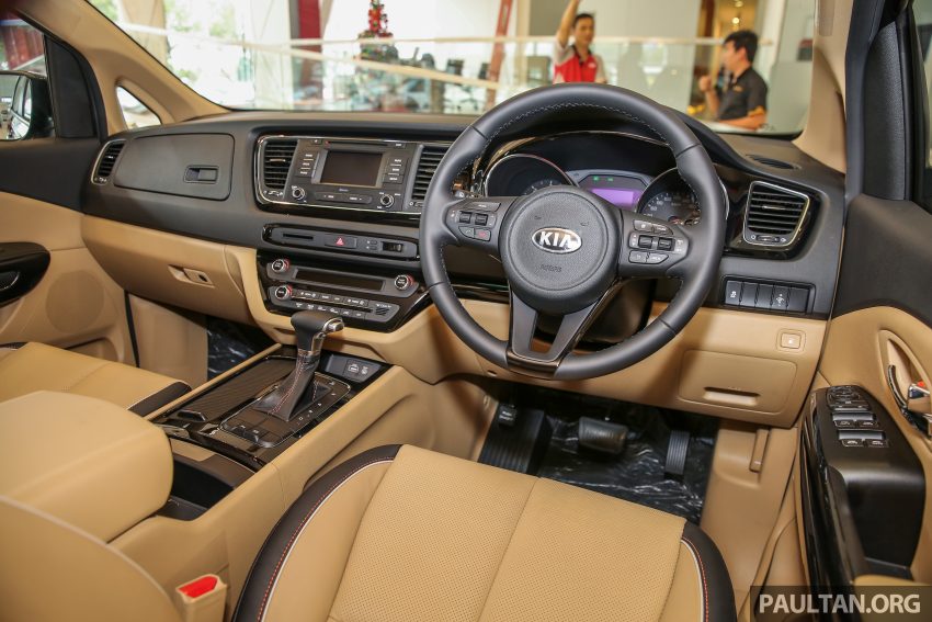 全新 Kia Grand Carnival 本地规格配备与售价确认，分两个等级，统一搭载 2.2 CRDi 柴油引擎，价格RM154k起！ 16915