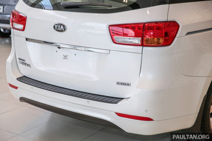 全新 Kia Grand Carnival 本地规格配备与售价确认，分两个等级，统一搭载 2.2 CRDi 柴油引擎，价格RM154k起！ 16850