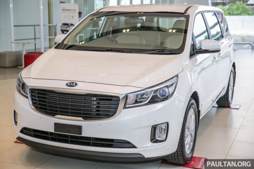 全新 Kia Grand Carnival 本地规格配备与售价确认，分两个等级，统一搭载 2.2 CRDi 柴油引擎，价格RM154k起！ 16833