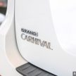 全新 Kia Grand Carnival 本地规格配备与售价确认，分两个等级，统一搭载 2.2 CRDi 柴油引擎，价格RM154k起！