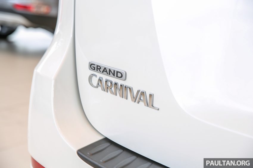 全新 Kia Grand Carnival 本地规格配备与售价确认，分两个等级，统一搭载 2.2 CRDi 柴油引擎，价格RM154k起！ 16855