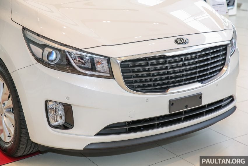 全新 Kia Grand Carnival 本地规格配备与售价确认，分两个等级，统一搭载 2.2 CRDi 柴油引擎，价格RM154k起！ 16839
