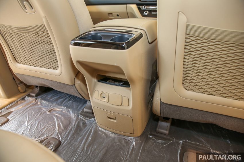 全新 Kia Grand Carnival 本地规格配备与售价确认，分两个等级，统一搭载 2.2 CRDi 柴油引擎，价格RM154k起！ 16877