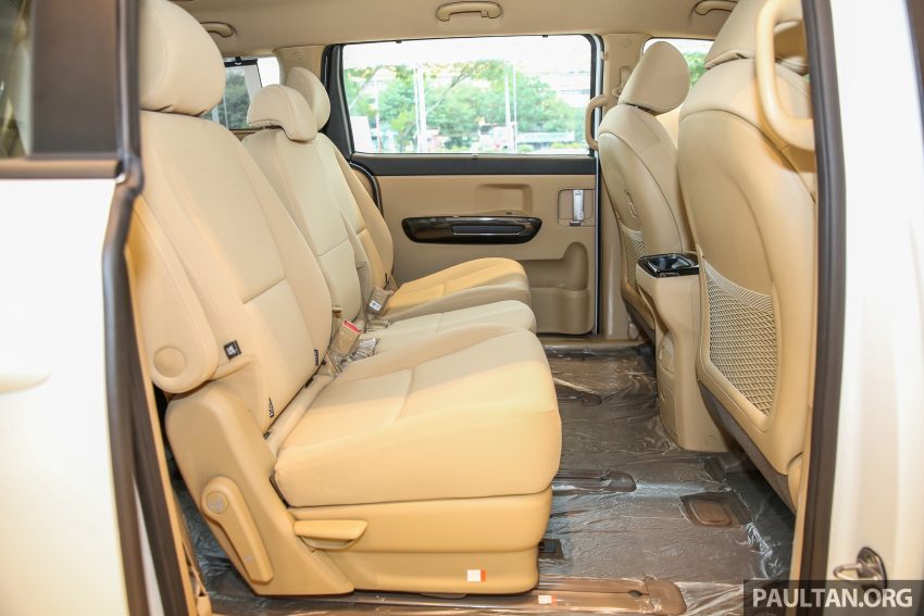 全新 Kia Grand Carnival 本地规格配备与售价确认，分两个等级，统一搭载 2.2 CRDi 柴油引擎，价格RM154k起！ 16888