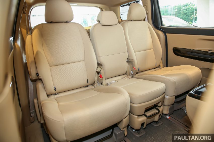 全新 Kia Grand Carnival 本地规格配备与售价确认，分两个等级，统一搭载 2.2 CRDi 柴油引擎，价格RM154k起！ 16889