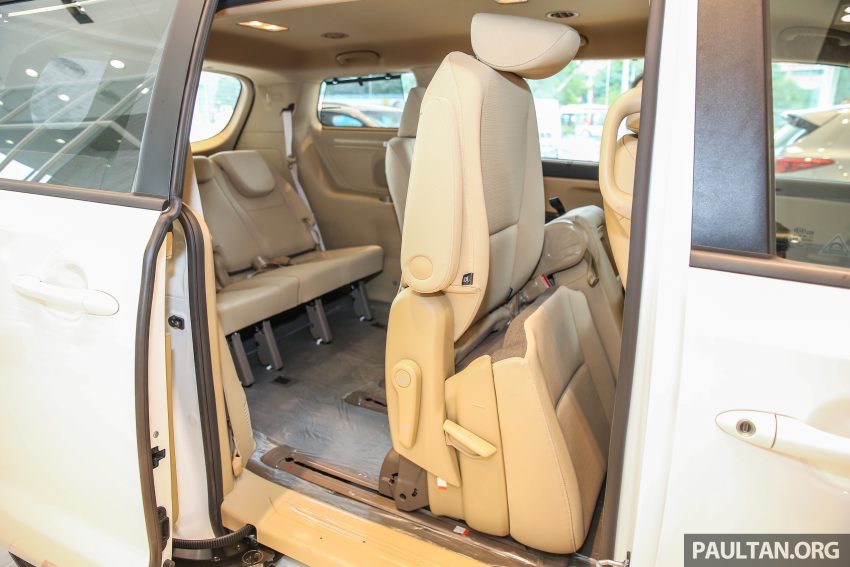 全新 Kia Grand Carnival 本地规格配备与售价确认，分两个等级，统一搭载 2.2 CRDi 柴油引擎，价格RM154k起！ 16894