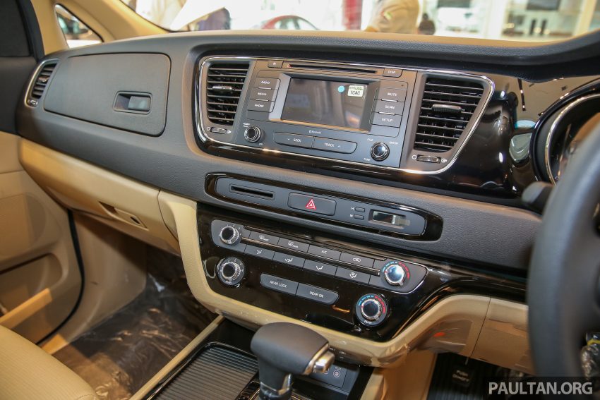 全新 Kia Grand Carnival 本地规格配备与售价确认，分两个等级，统一搭载 2.2 CRDi 柴油引擎，价格RM154k起！ 16863