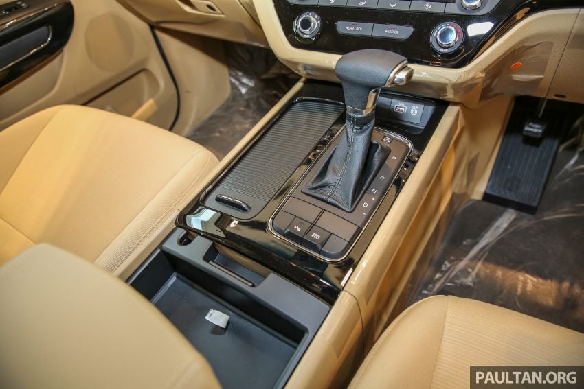 全新 Kia Grand Carnival 本地规格配备与售价确认，分两个等级，统一搭载 2.2 CRDi 柴油引擎，价格RM154k起！ 16866