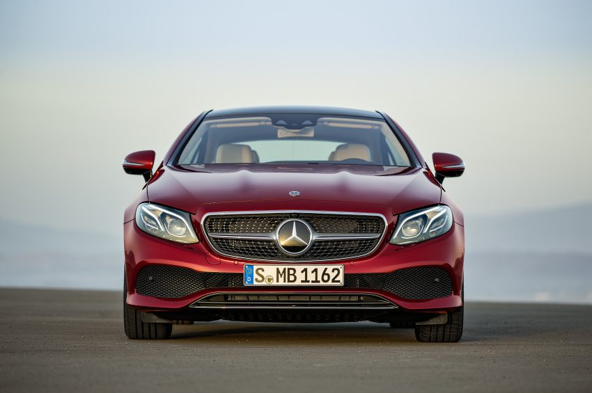 Mercedes-Benz E-Class Coupe ，帅气外表更强动力。 16024