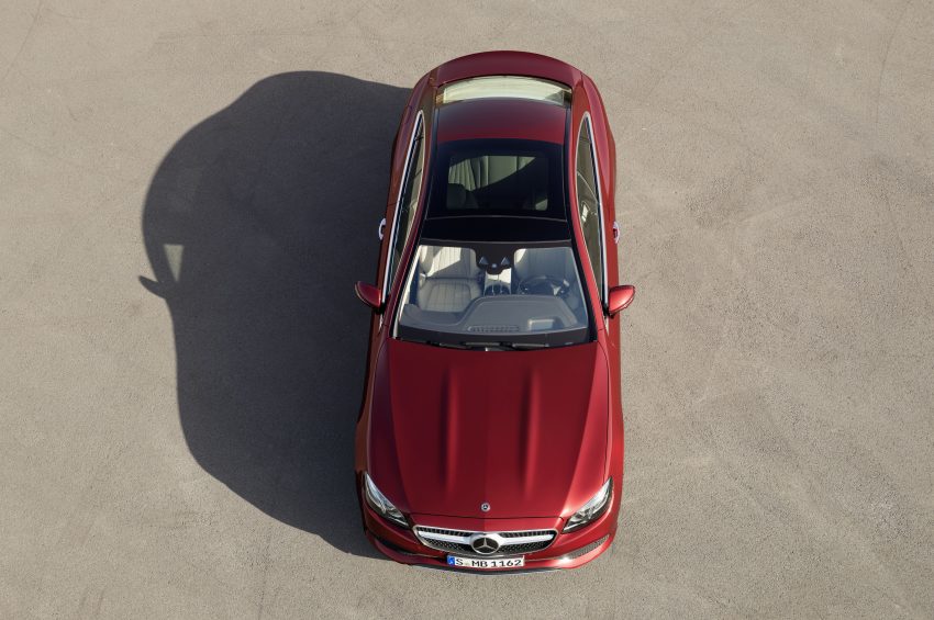 Mercedes-Benz E-Class Coupe ，帅气外表更强动力。 16032